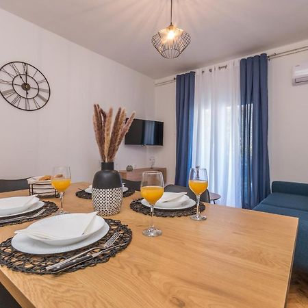 Apartmani A&M Biograd Na Moru Buitenkant foto