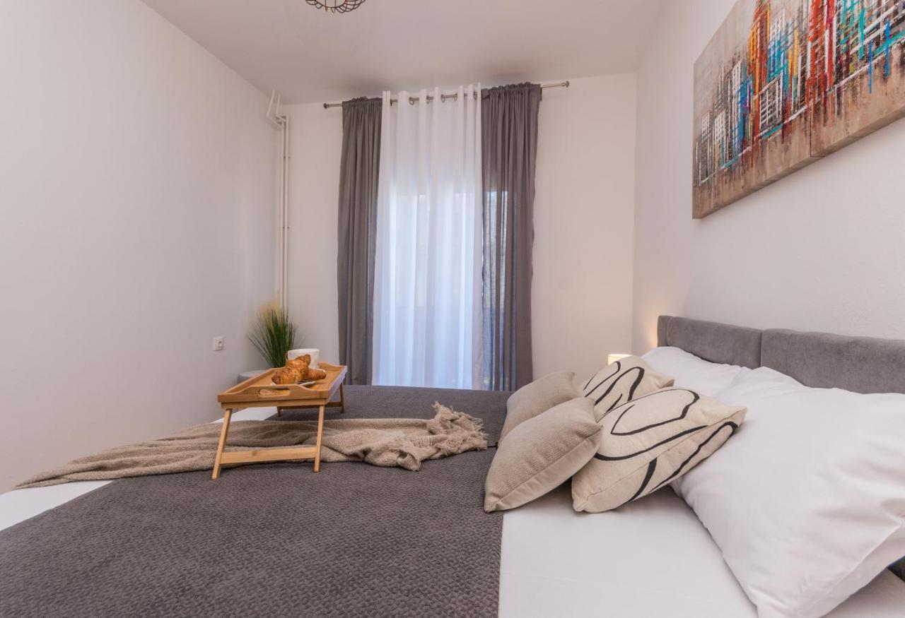 Apartmani A&M Biograd Na Moru Buitenkant foto