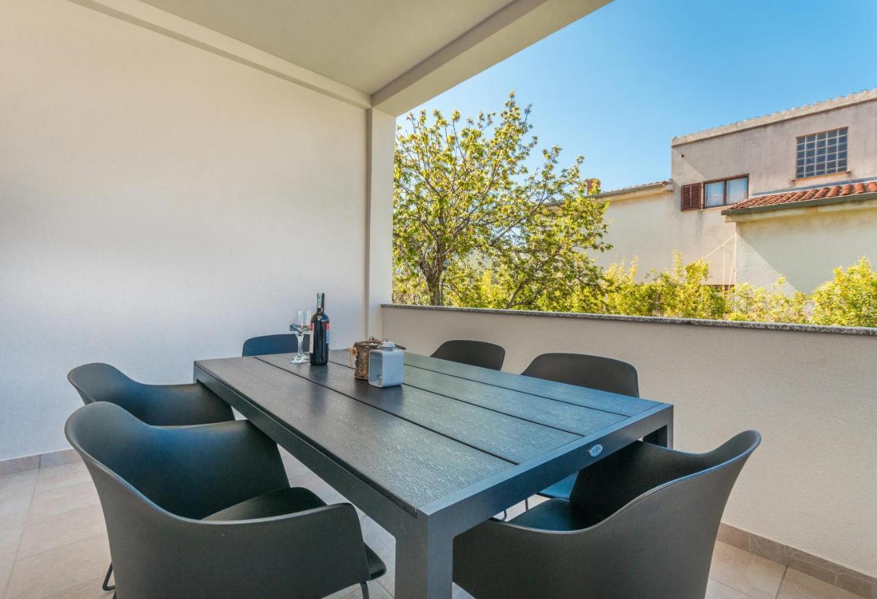 Apartmani A&M Biograd Na Moru Buitenkant foto