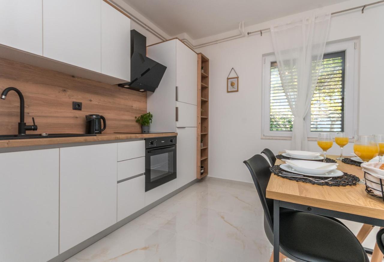 Apartmani A&M Biograd Na Moru Buitenkant foto