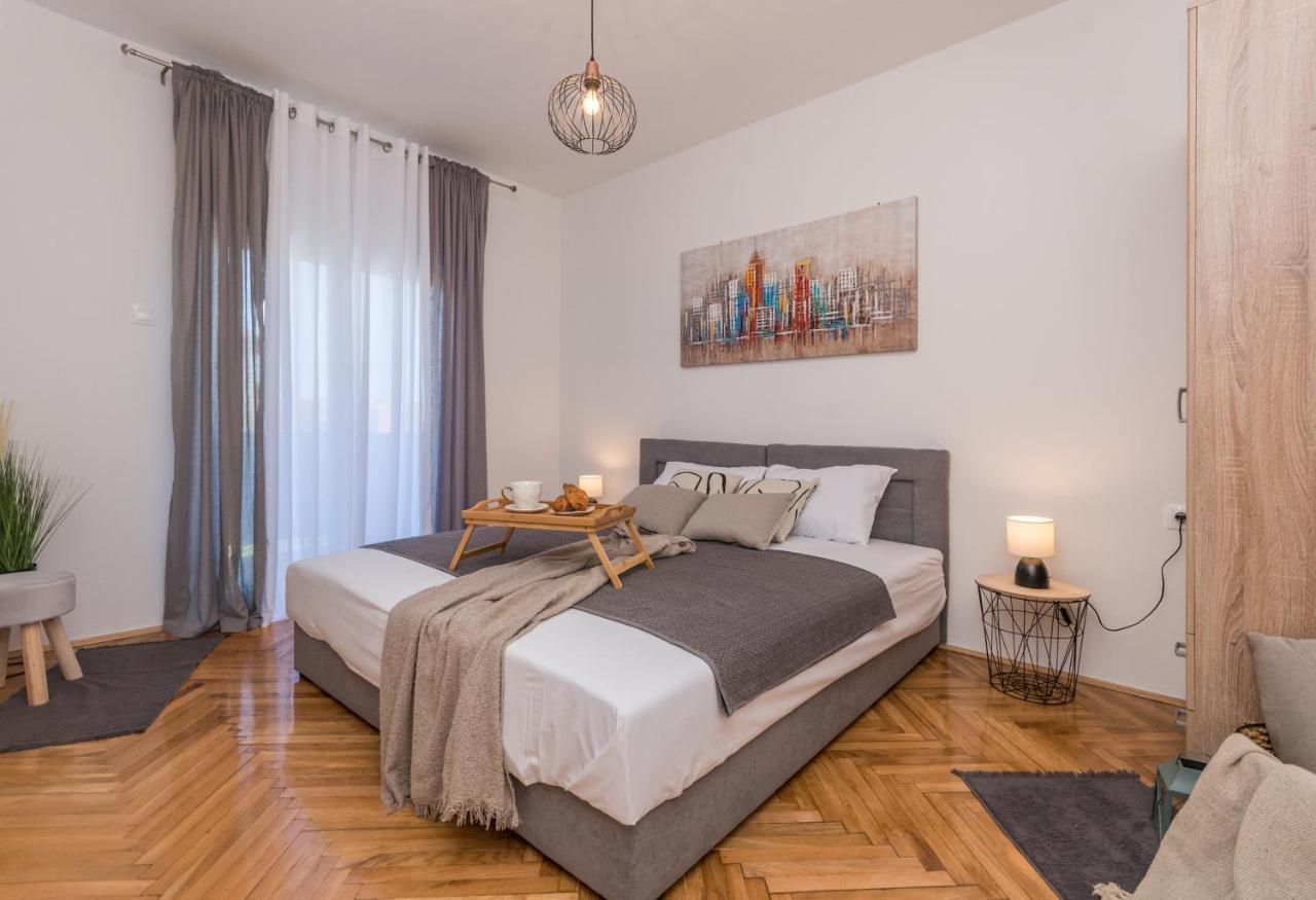 Apartmani A&M Biograd Na Moru Buitenkant foto